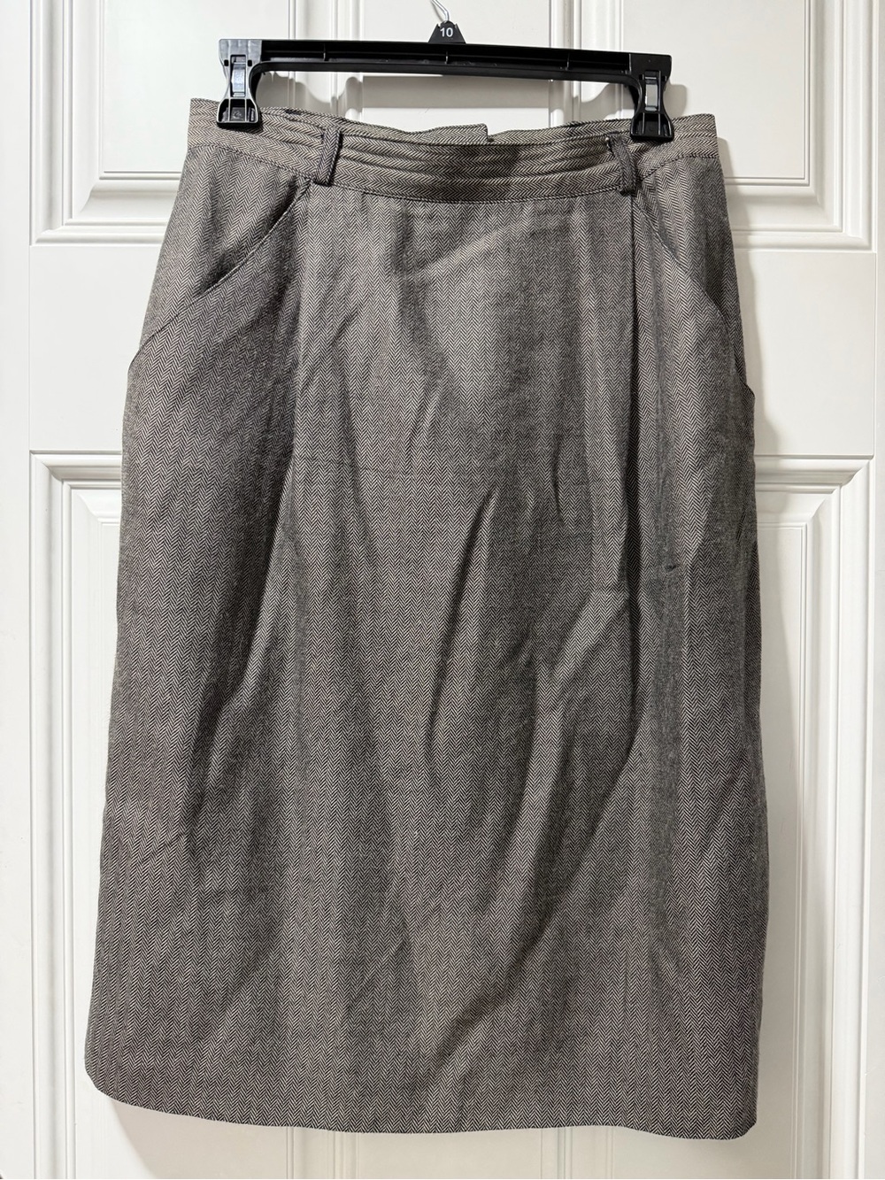Vintage Classic Gray Herringbone Wool-Blend Pencil Skirt